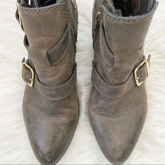 Steve Madden Ripleyy Leather Buckle Booties Size 7 1/2 - Picture 3 of 9